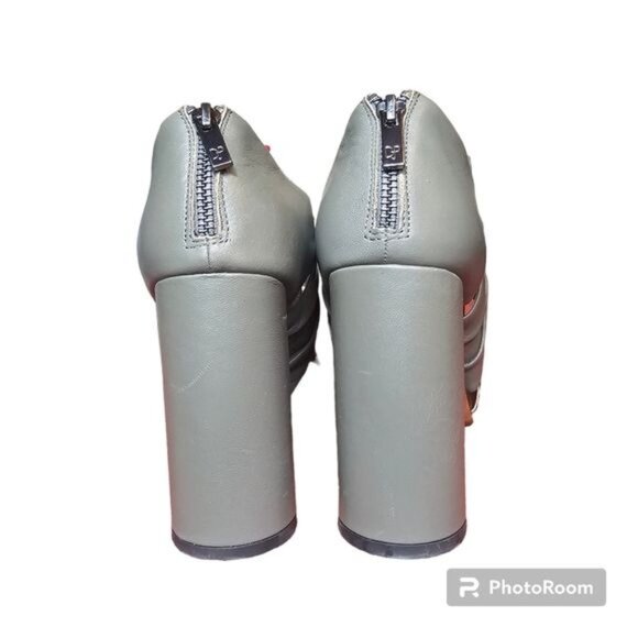 Donald J Pliner Bailey Knot Gunmetal Sandals Sz 9M Block Heel 4.5" Metallic - Picture 5 of 9